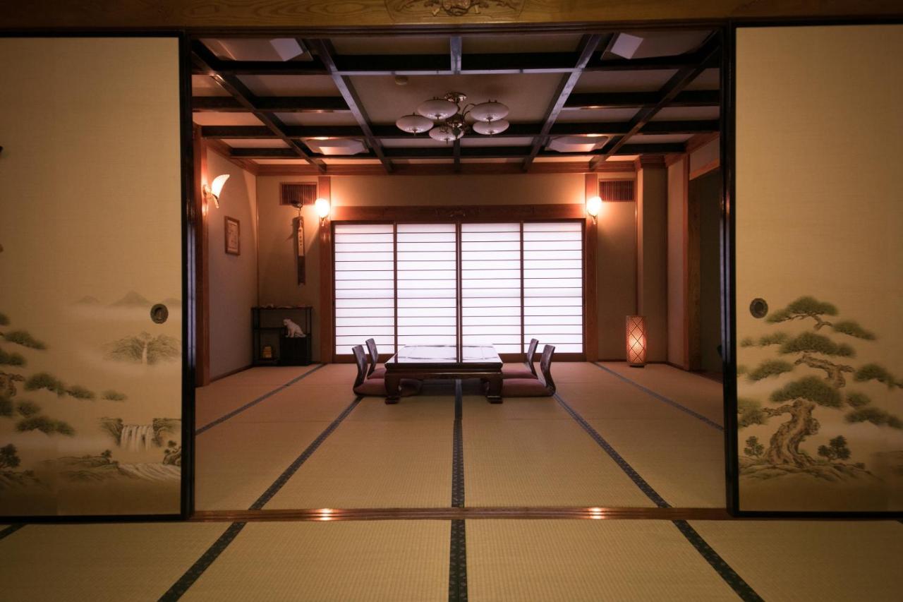 Hotel Housenkaku Беппу Екстер'єр фото
